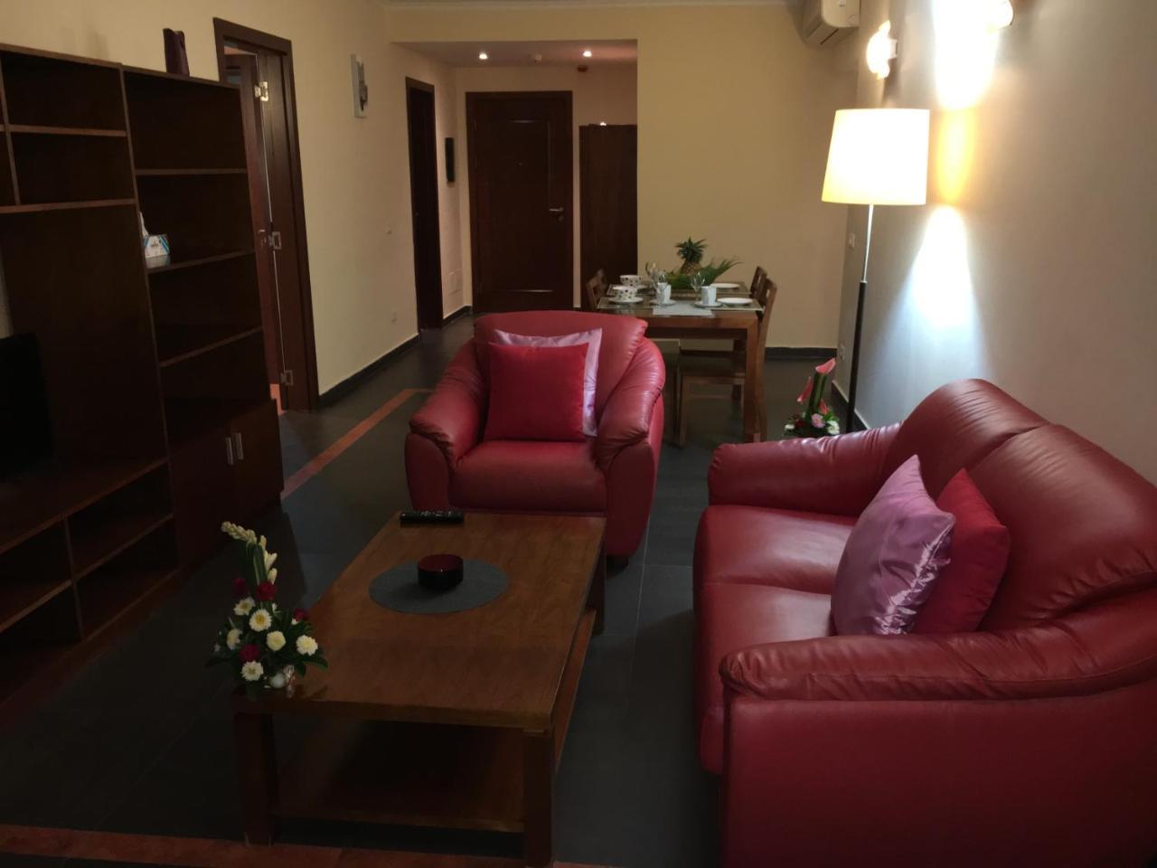 Djeug'Appart Hotel Yaounde Bagian luar foto